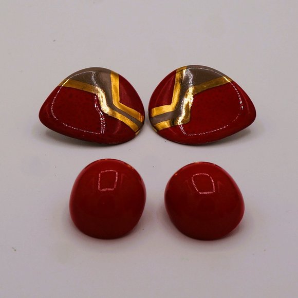 Vintage 2 Pair Chunky Red & Gold Porcelain Geometric and Dome Clip-on Earrings - Picture 2 of 10